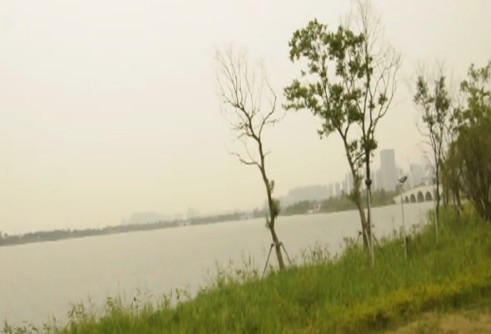 石湖