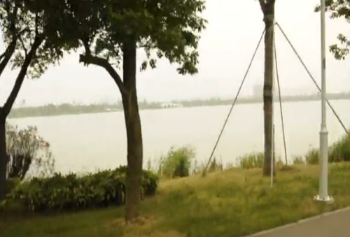 石湖